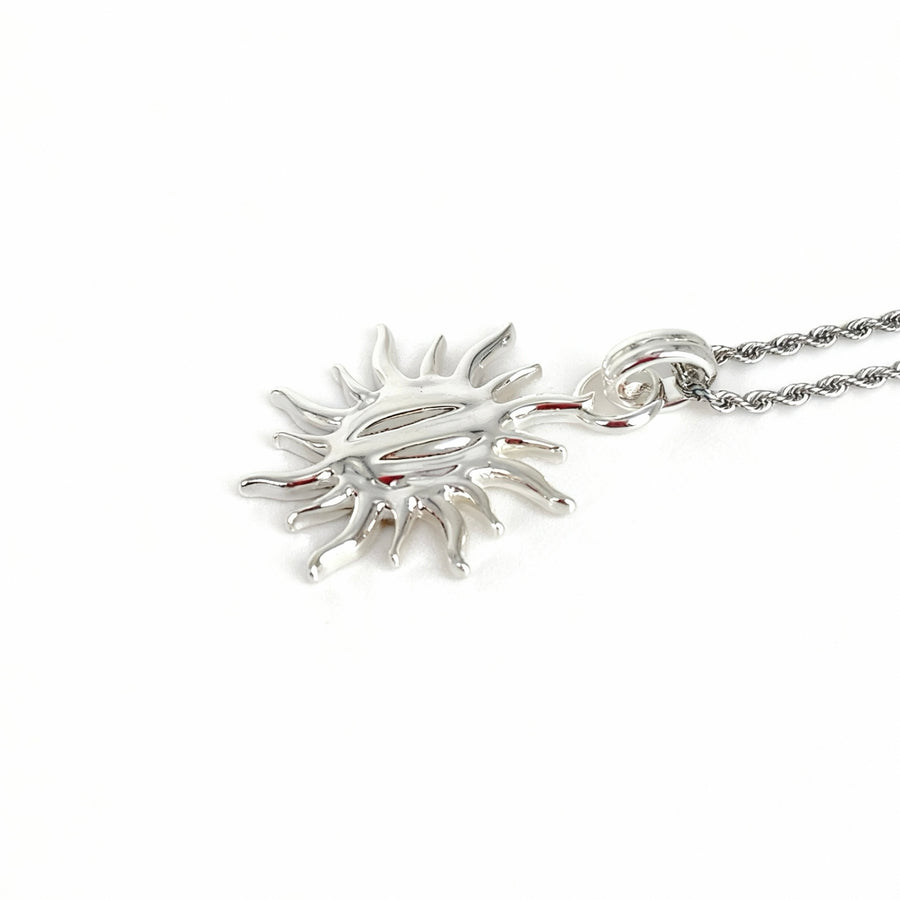 sole pendente color argento